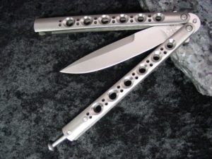 pocket knife tricks