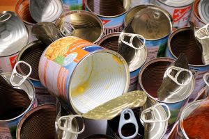 how to open a can with a can opener