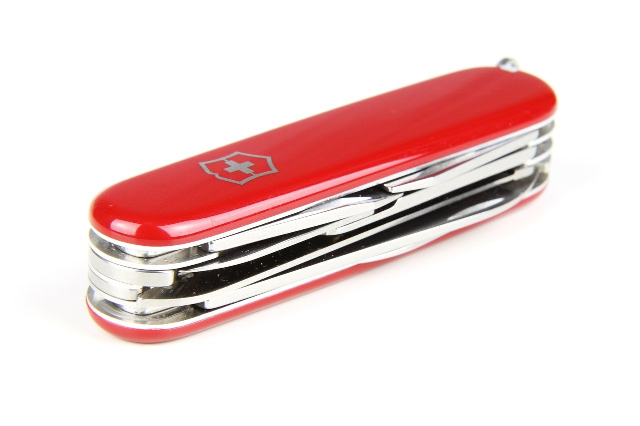 swiss army knife won't close
