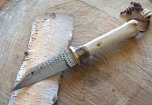 stabilizing bone for knife han